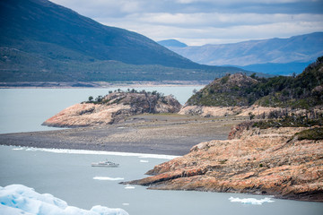 笔记本并不是很热的情况下自动断电