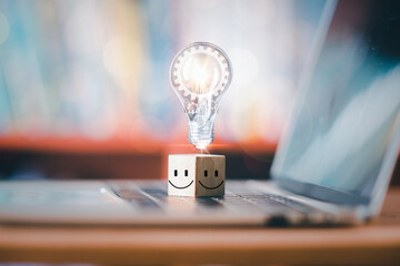 笔记本电脑在哪里调亮度？