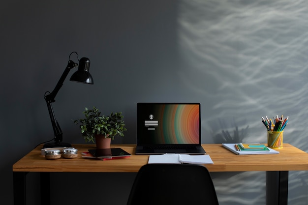 dell笔记本电脑电池显示正在充电但是电量一直不变